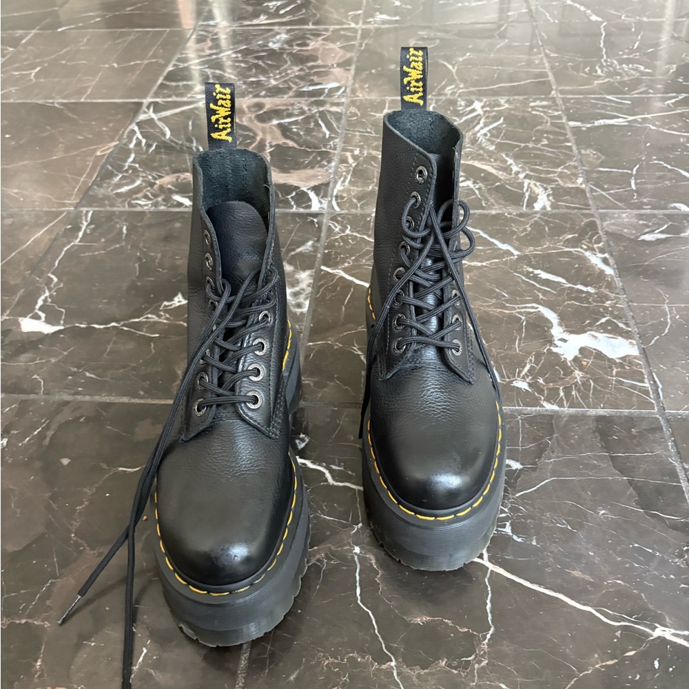1460 Pascal Max Dr.Martens